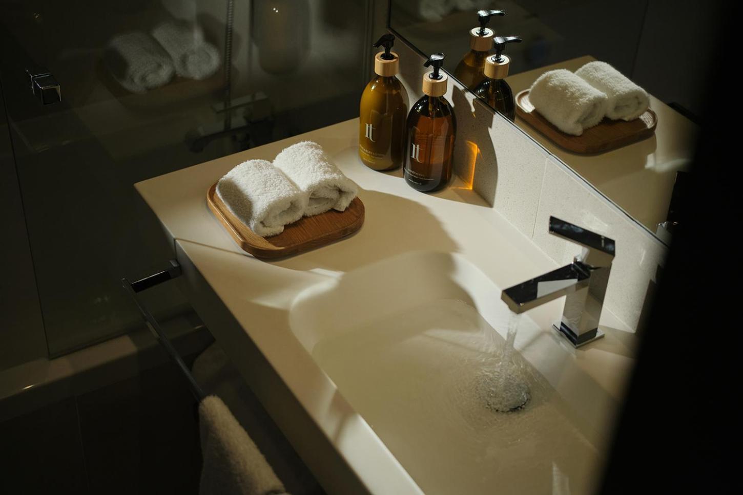Cera (adults Only) Hotell