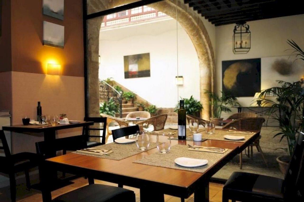 Cera (adults Only) Hotell